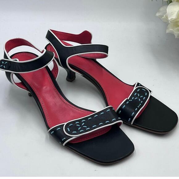 Bottega Veneta Shoes - Bottega Veneta Vintage Black Kitten Heel Ankle Strap Square Toe‎ Sandal 
38.5/8